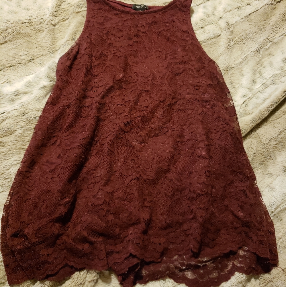 Maroon lace tank top with scalloped edges